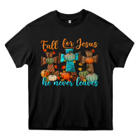 Black fall for jesus he never leaves Heavy Core Tee - BundleAndBundleShop