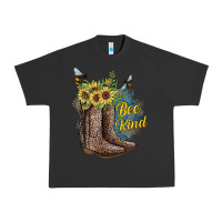 Pigment Black Bee Kind Urban Heavy Tee - JahusDesignShop
