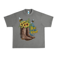 Tornado Bee Kind Urban Heavy Tee - JahusDesignShop