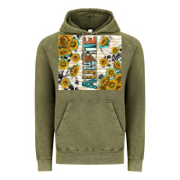 Vintage Olive auntie with lightning bolt Vintage Hoodie - TumblerDesignByShophia