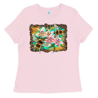 Bubblegum Pink bees and lilies with leopard Ladies Tee - Artiststas