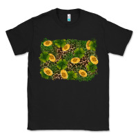 Black st patricks day background Classic Tee - RanaPortraitStore