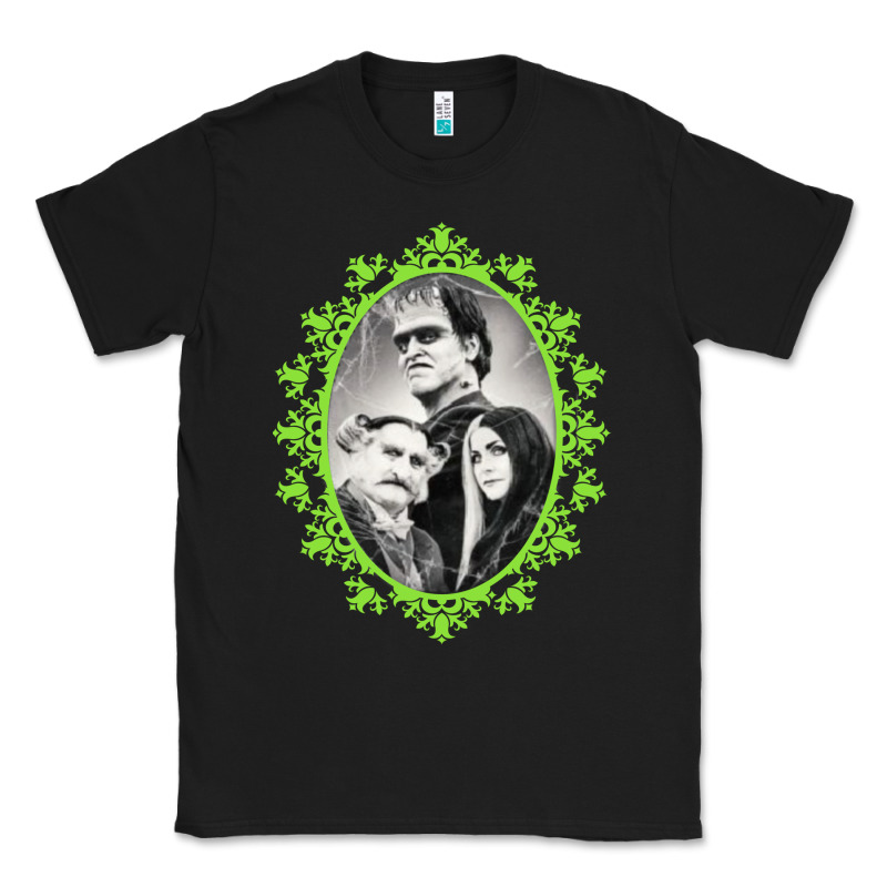 The Munsters Halloween 2022 Classic Tee by lanVoArt | Teevron