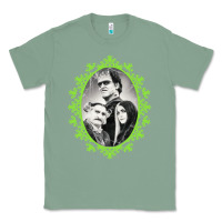 Sage the munsters halloween 2022 Classic Tee - lanVoArt