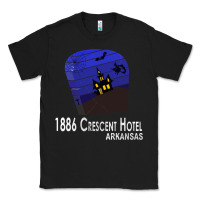 Black 1886 Crescent Hotel Eureka Springs Arkansas USA Halloween Haunted Bat  Classic Tee - lanVoArt