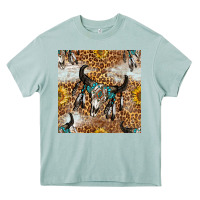 Arona Western Bull Skull And Sunflowers With Leopard Seamless Pattern Heavy Core Tee - BundleAndBundleShop