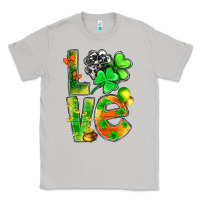 Moon Dust st.patrick love with clover Classic Tee - NancyCooperArtShop