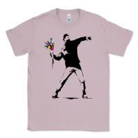 Lilac banksy protester throwing flowers Classic Tee - lanVoArt