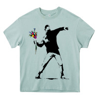 Arona banksy protester throwing flowers Heavy Core Tee - lanVoArt