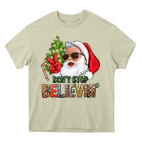 Mossy Don't Stop Believing Santa Heavy Core Tee - BundleAndBundleShop