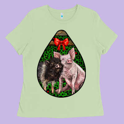 Christmas Pig Ladies Tee Designed By Lillyallendesigns