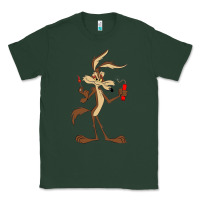 Sports Green danger coyote's hole Classic Tee - lanVoArt