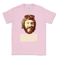 Bubblegum Pink oddball from kellys heroes – negative waves movie quote original de Classic Tee - lanVoArt