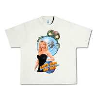 Pistachio not of this earth girls are easy mixup Urban Heavy Tee - lanVoArt