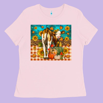 Western Fall Heifer Ladies Tee Designed By Lillyallendesigns