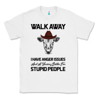 White trusting people turned me into the heifer i am tod  black Classic Tee - Bettercallsaul