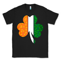 Black Shamrock Boobs St Patrick's Day design Classic Tee - Bettercallsaul