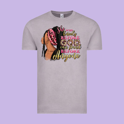 She Who Kneels Before God Can Stand Before Anyone Vintage Tee Designed By Ranaportraitstore