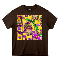 Chocolate Brown Mardi gras gnomies seamless pattern Heavy Core Tee - BundleAndBundleShop