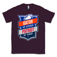 Plum retro gator on saturday patriot on sunday gainesville gift Classic Tee - lanVoArt