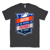 Smoke retro gator on saturday patriot on sunday gainesville gift Classic Tee - lanVoArt