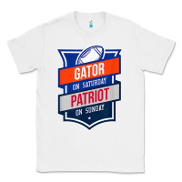 White retro gator on saturday patriot on sunday gainesville gift Classic Tee - lanVoArt