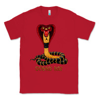 Red cobra cai Classic Tee - lanVoArt