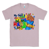 Lilac my child is non verbal but her mama aint afro hand rana Classic Tee - RanaPortraitStore