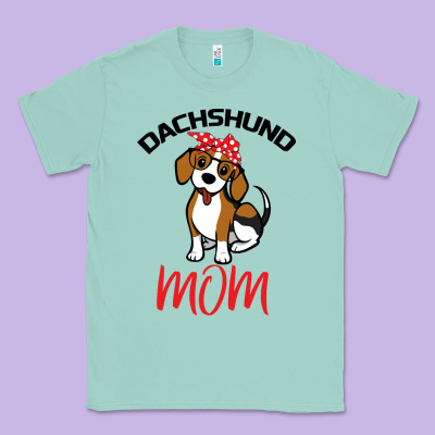 Dachshund Mom Classic Tee Designed By Bettercallsaul