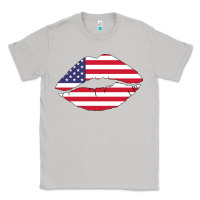 Moon Dust American lip Classic Tee - Bettercallsaul