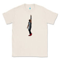 Natural kyrie irving pointing up Classic Tee - tuanDangUi