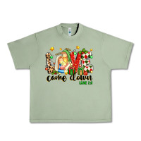 Oil Green love came down luke 2 11 Urban Heavy Tee - texasbilliewilder