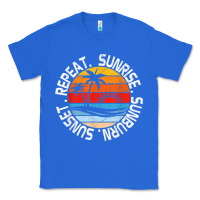 True Royal sunrise sunburn sunset repeat retro vintage gift vacation t shirt Classic Tee - tuanDangUi