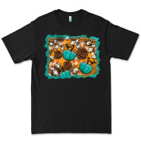Black fall pumpkin distressed background Premium Tee - BundleAndBundleShop
