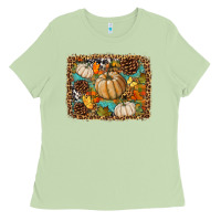 Matcha fall pumpkin background Ladies Tee - BundleAndBundleShop