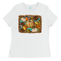 White fall pumpkin background Ladies Tee - BundleAndBundleShop