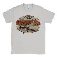 Moon Dust cessna 182 skylane since 1956 retro vintage airplane design Classic Tee - tuanDangUi