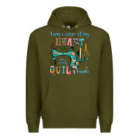 Army Green i sew a piece of my heart into every quilt i make Premium Hoodie - RanaPortraitStore