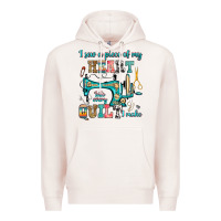 Pale Pink i sew a piece of my heart into every quilt i make Premium Hoodie - RanaPortraitStore