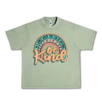 Oil Green be kind Urban Heavy Tee - JahusDesignShop