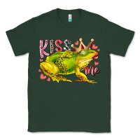 Sports Green kiss me frog Classic Tee - RacoonDesign