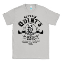 Moon Dust quints shark feeding tours Classic Tee - tuanDangUi