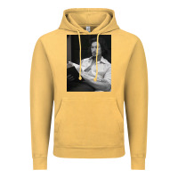 Vintage Mustard adam driver 40 Vintage Hoodie - tuanDangUi
