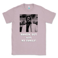 Lilac hangin' out with my family (birdemic) Classic Tee - tuanDangUi