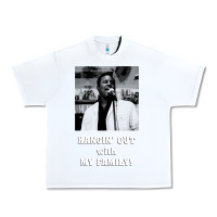 White hangin' out with my family (birdemic) Urban Heavy Tee - tuanDangUi