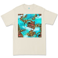Bone Mama Bear Hunting Fish With Leopard Seamless Pattern Premium Tee - BundleAndBundleShop