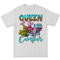 Dove Grey Queen Of The Camper Premium Tee - BundleAndBundleShop