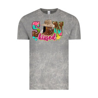 Cloud Rock Afro woman with sunkissed Vintage Tee - NancyCooperArtShop