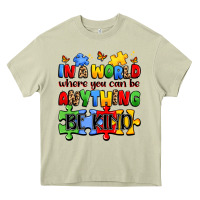 Mossy in a world where you can be anything be kind Heavy Core Tee - JahusDesignShop