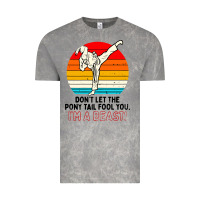 Cloud Rock karate girl kick Vintage Tee - artisFamous